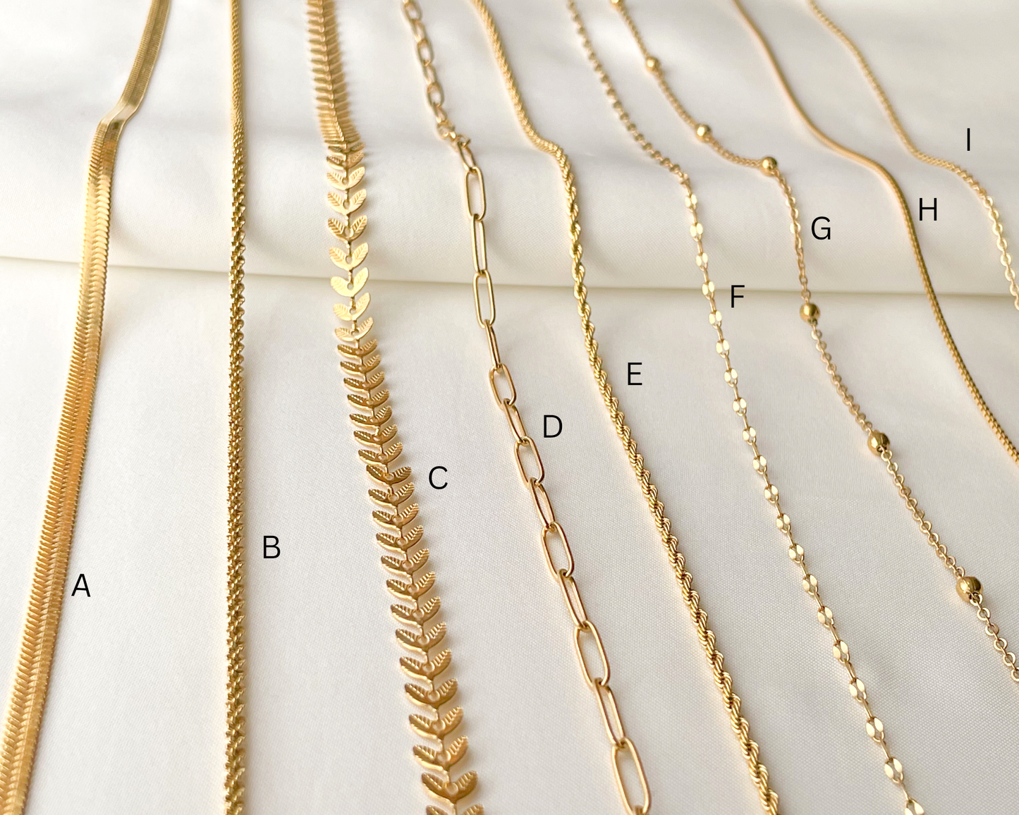 Colliers délicats en or - Chaînes plaquées PVD en or 18 carats